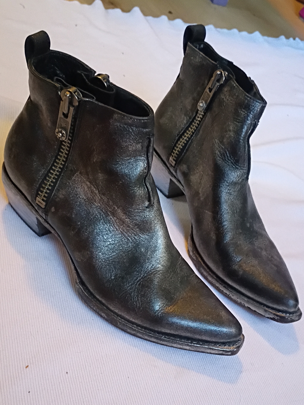 Frye Women's Western Style Ankle Boot Hand-painted Gunmetal